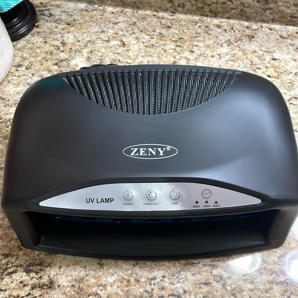 Brand New - Zeny UV Lamp